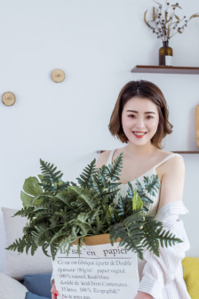护士趴下光屁股翘臀被打的作文